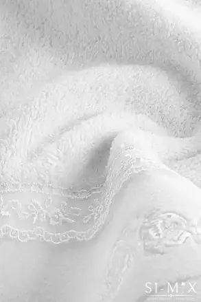 Osuška biela s krajkou /70x140 500gsm Osuška biela s krajkou /70x140 500gsm