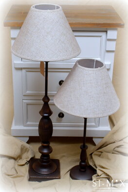 Lampa kovaná noha menšia 