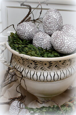 Vajíčko retro z ornamentami 