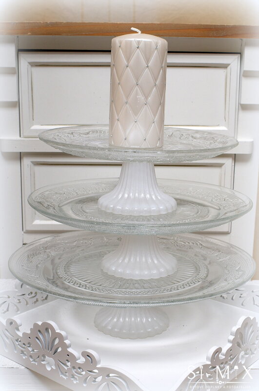 Podnos sklo s porcelánovou nohou väčší 