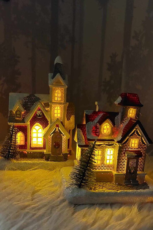 Vianočný domček svietiaci/nižší