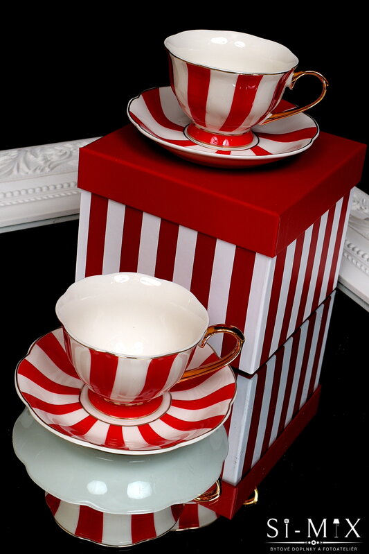 Šálky porcelánové 2 kusy v balení/7x12cm.