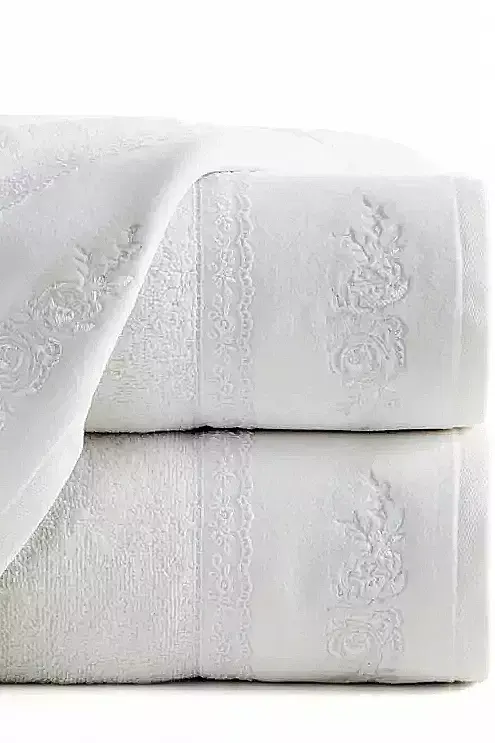 Uterák biely s krajkou /30x50cm 500gsm