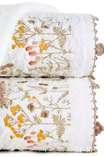 Uterák biely s výšivkou/50x90 480gsm